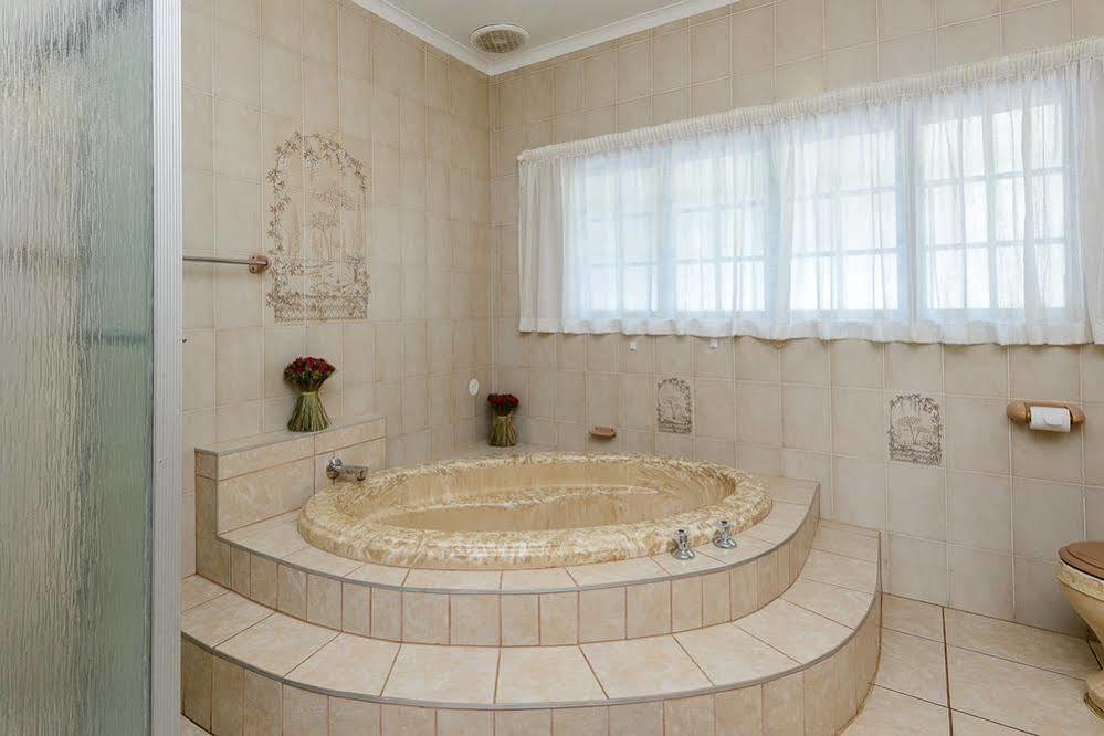 Zesty Guesthouse Port Edward Ngoại thất bức ảnh