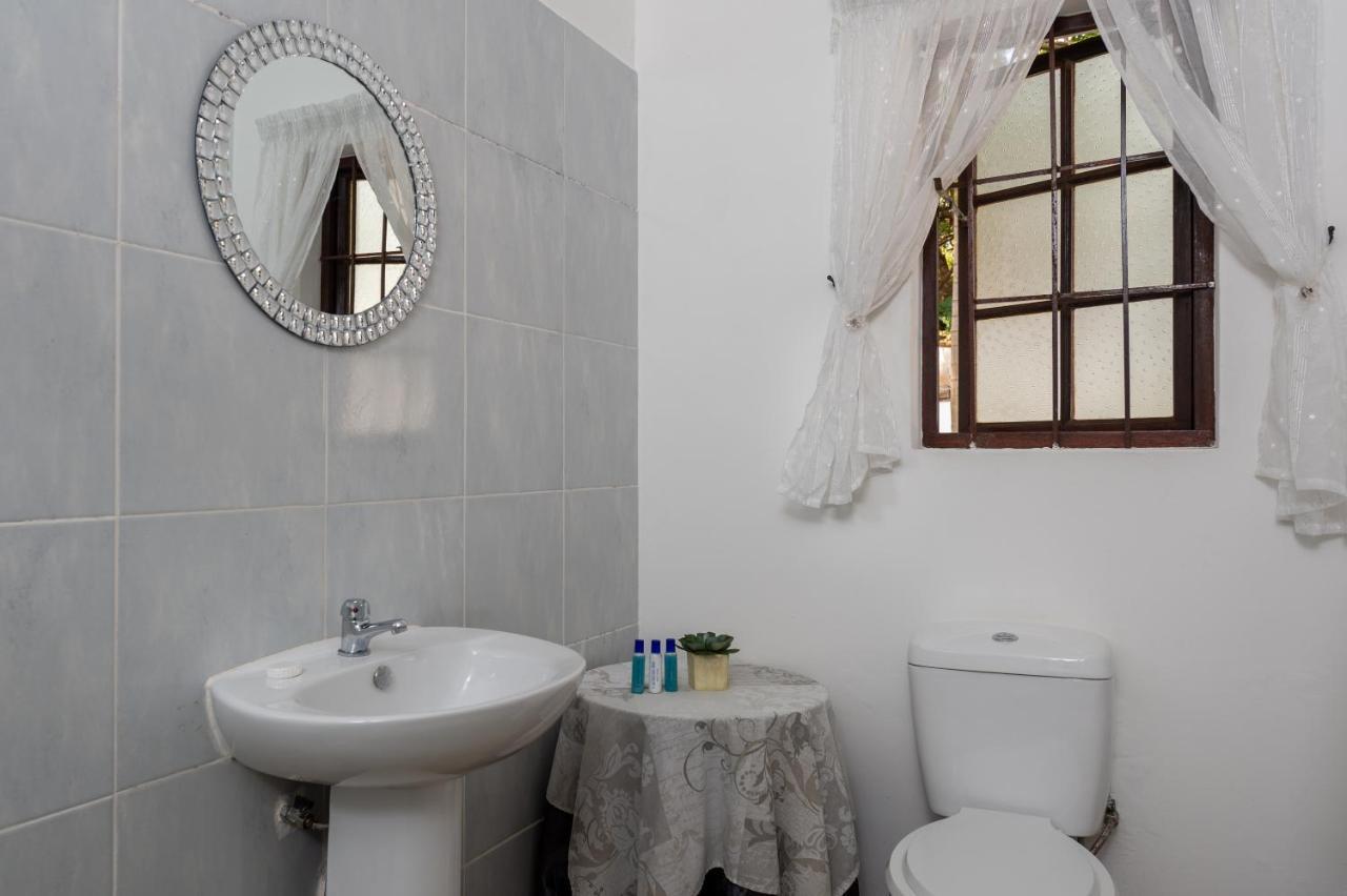Zesty Guesthouse Port Edward Ngoại thất bức ảnh