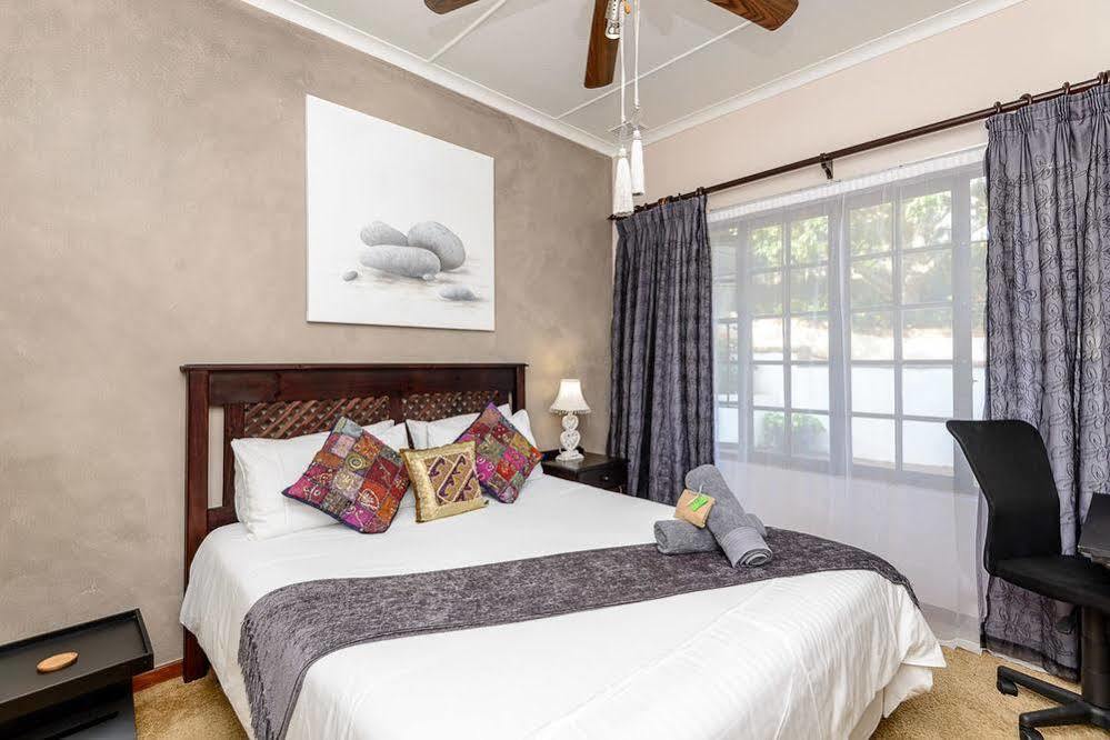 Zesty Guesthouse Port Edward Ngoại thất bức ảnh