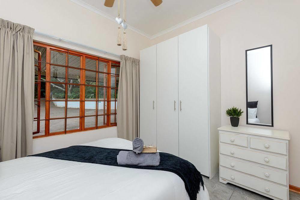 Zesty Guesthouse Port Edward Ngoại thất bức ảnh